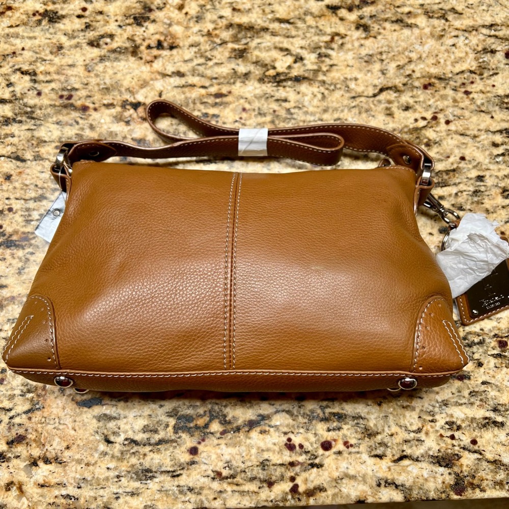 Tignanello Brown Pebbled Leather Shoulder Bag NWT Cognac Silver Hardware - Picture 5 of 7